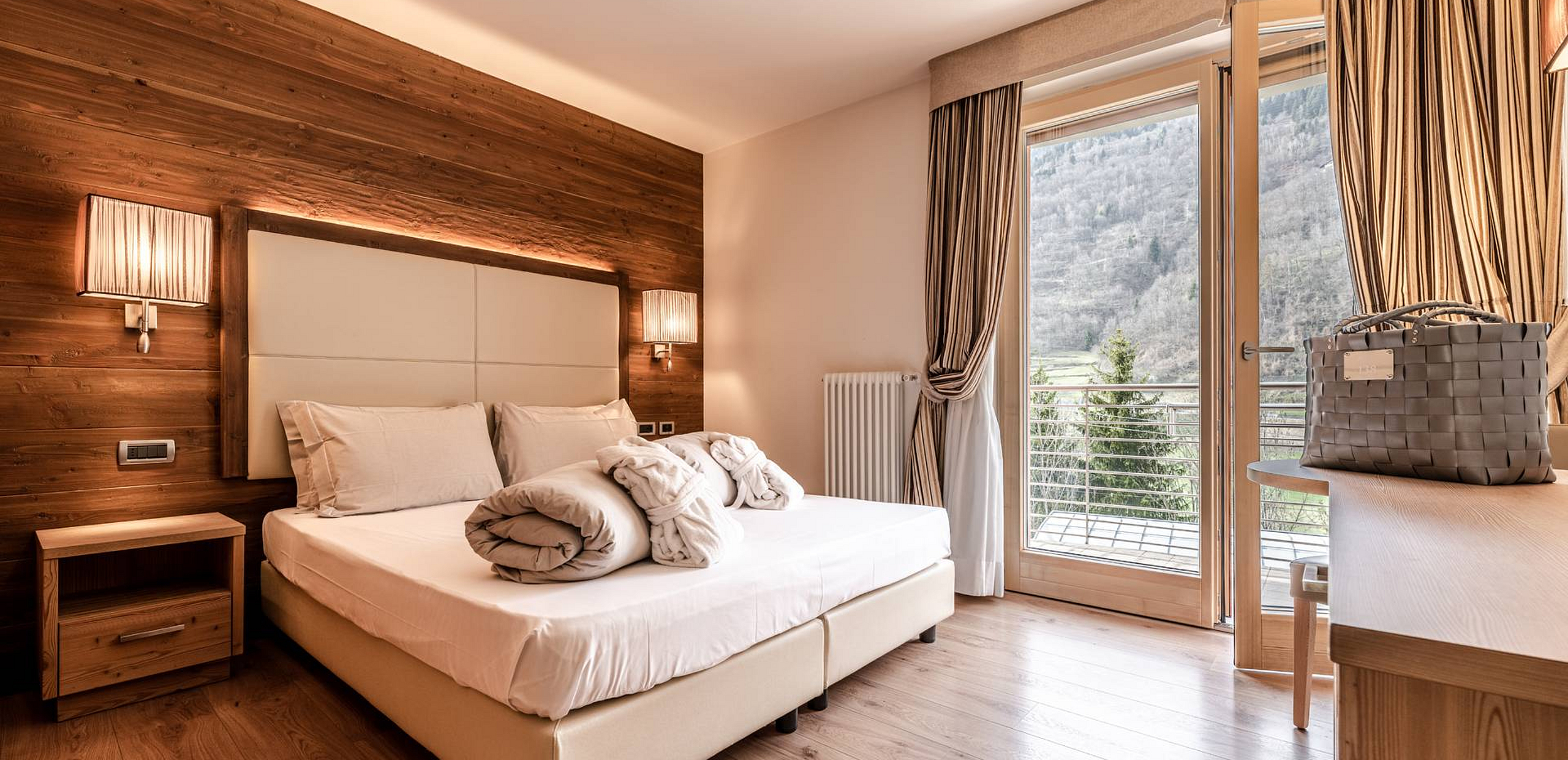 Double room with balcony, Mezzana, Trentino