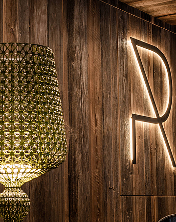 From the restaurant to the four-star hotel Val di Sole From the restaurant to the four-star hotel Val di Sole