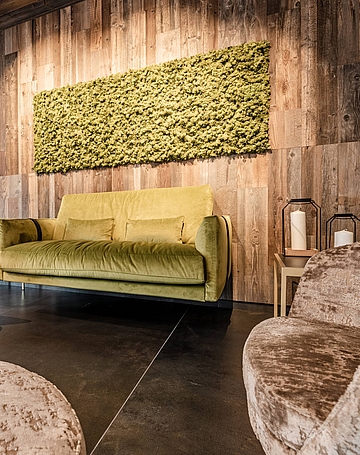 From the restaurant to the four-star hotel Val di Sole From the restaurant to the four-star hotel Val di Sole