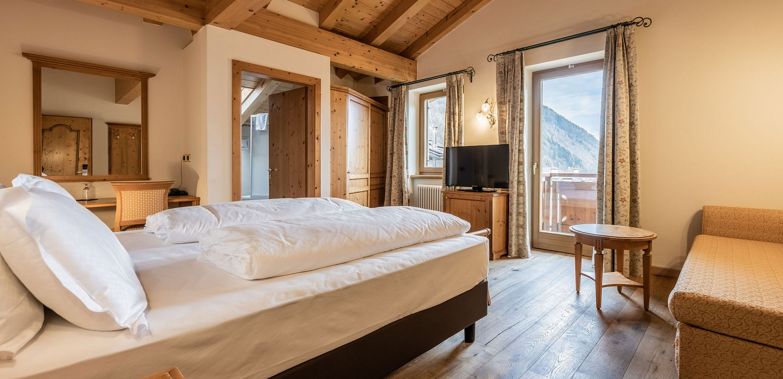 Rooms, suites & lodges - your mountain getaway Trentino