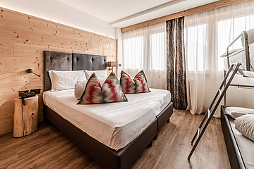 Hotel Marilleva quattro stelle - Sporting Hotel Ravelli Hotel Marilleva quattro stelle - Sporting Hotel Ravelli
