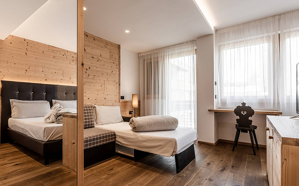 Suites with balcony at the activity hotel, Trentnino