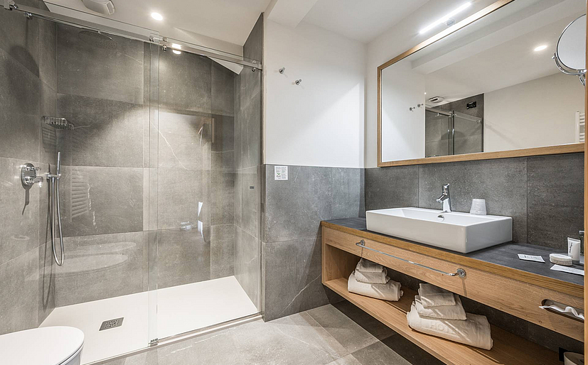 Room with private whirlpool in Trentino, Val di Sole
